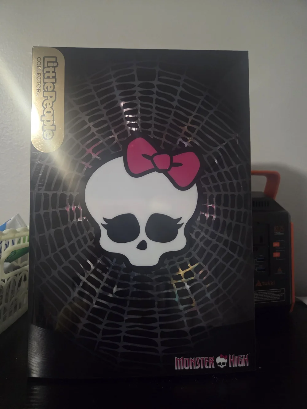 monster high Black White Pink Skull Display Box